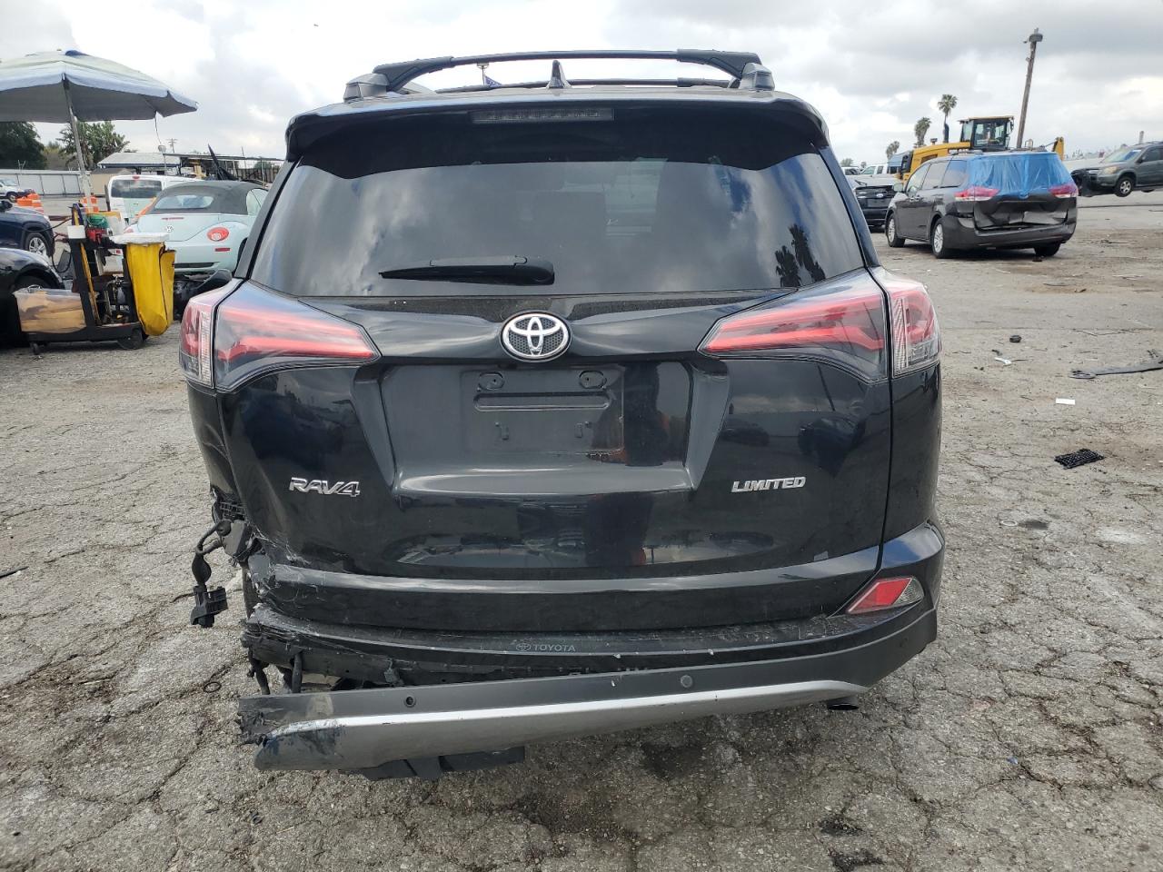 Photo 5 VIN: 2T3YFREV9JW509768 - TOYOTA RAV 4 