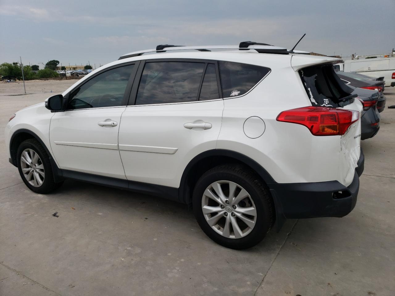 Photo 1 VIN: 2T3YFREVXDW047418 - TOYOTA RAV 4 