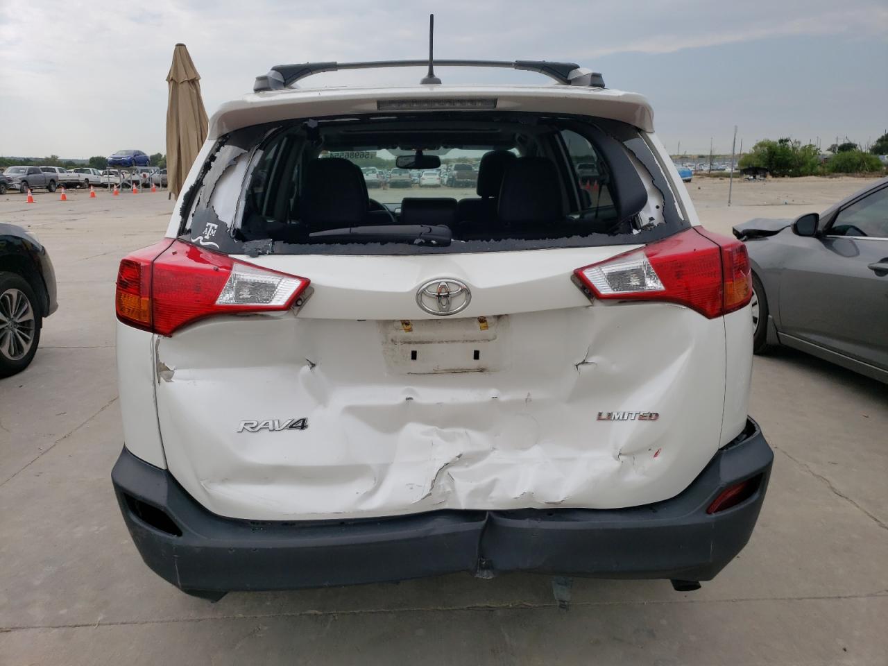 Photo 5 VIN: 2T3YFREVXDW047418 - TOYOTA RAV 4 