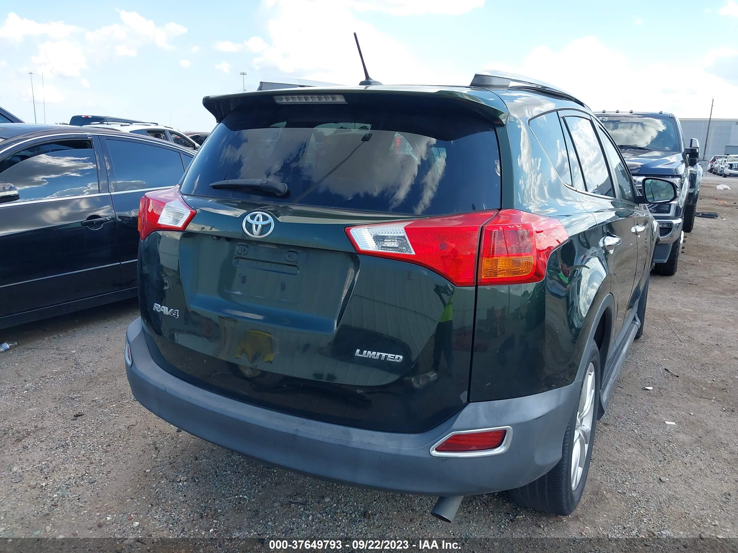 Photo 16 VIN: 2T3YFREVXDW061111 - TOYOTA RAV 4 