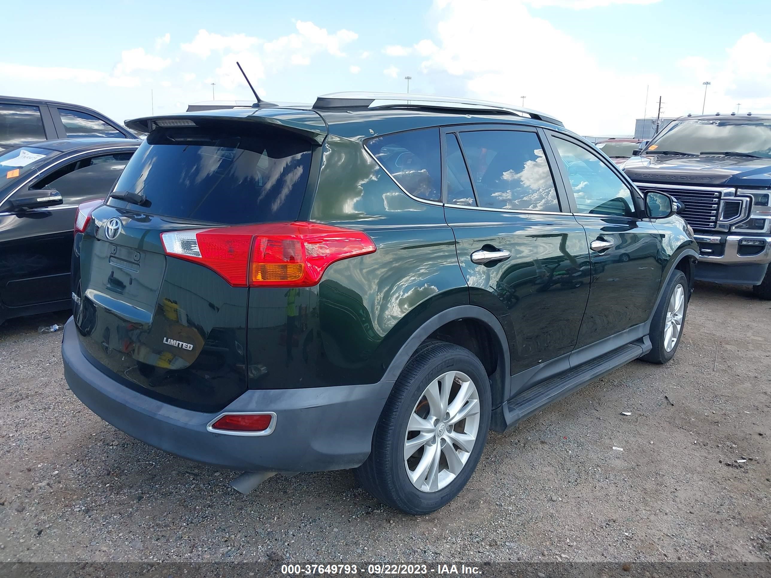 Photo 3 VIN: 2T3YFREVXDW061111 - TOYOTA RAV 4 