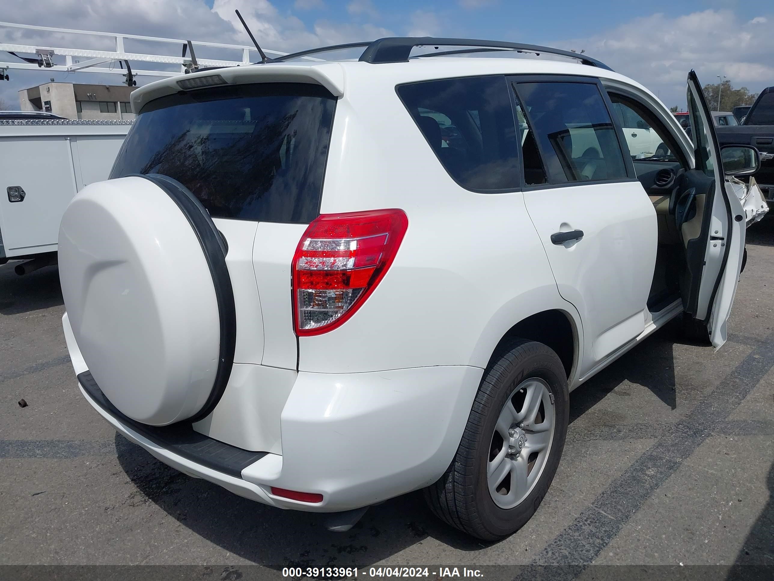 Photo 3 VIN: 2T3ZF33V69W006120 - TOYOTA RAV 4 