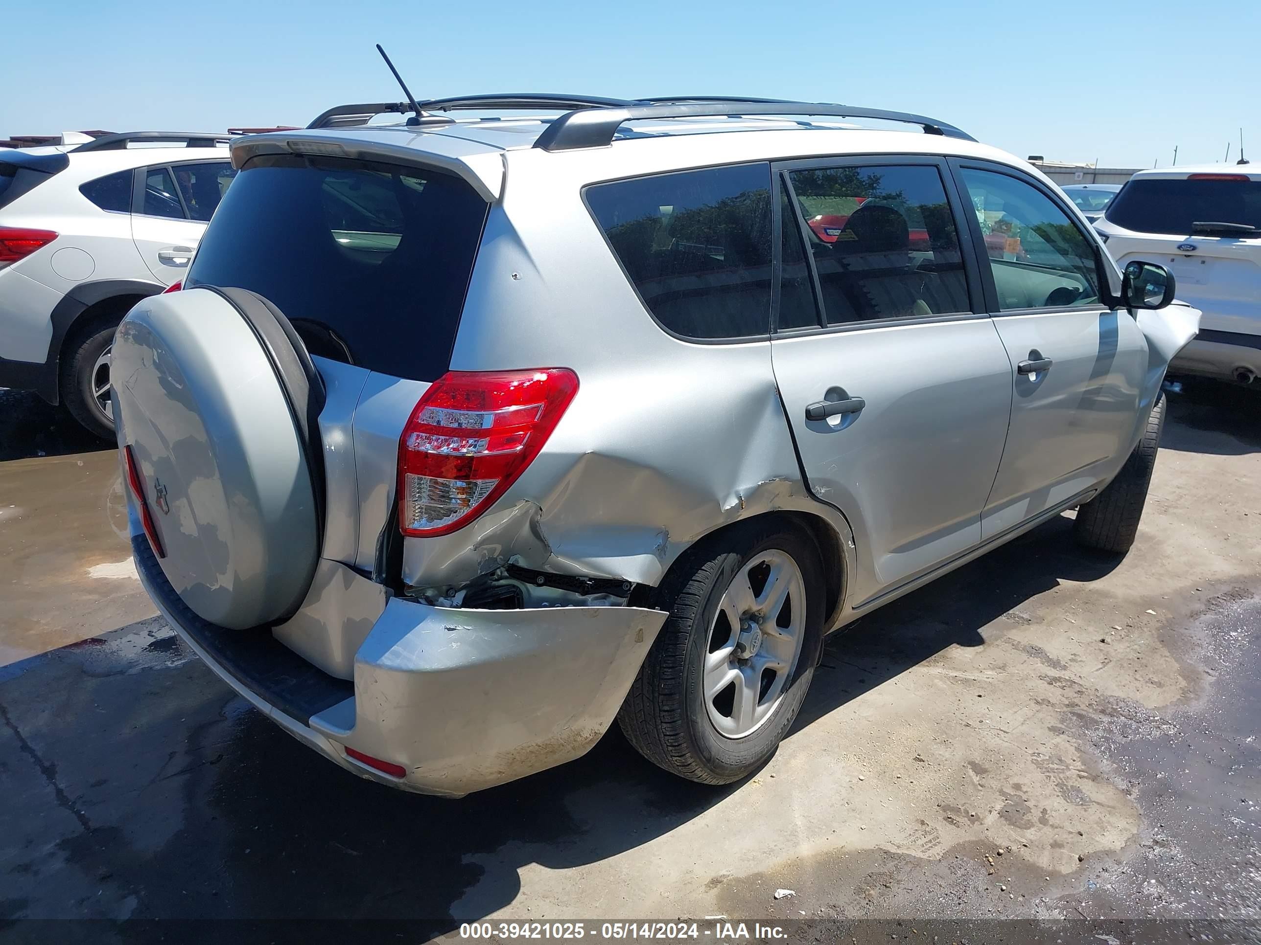 Photo 3 VIN: 2T3ZF33V79W014484 - TOYOTA RAV 4 