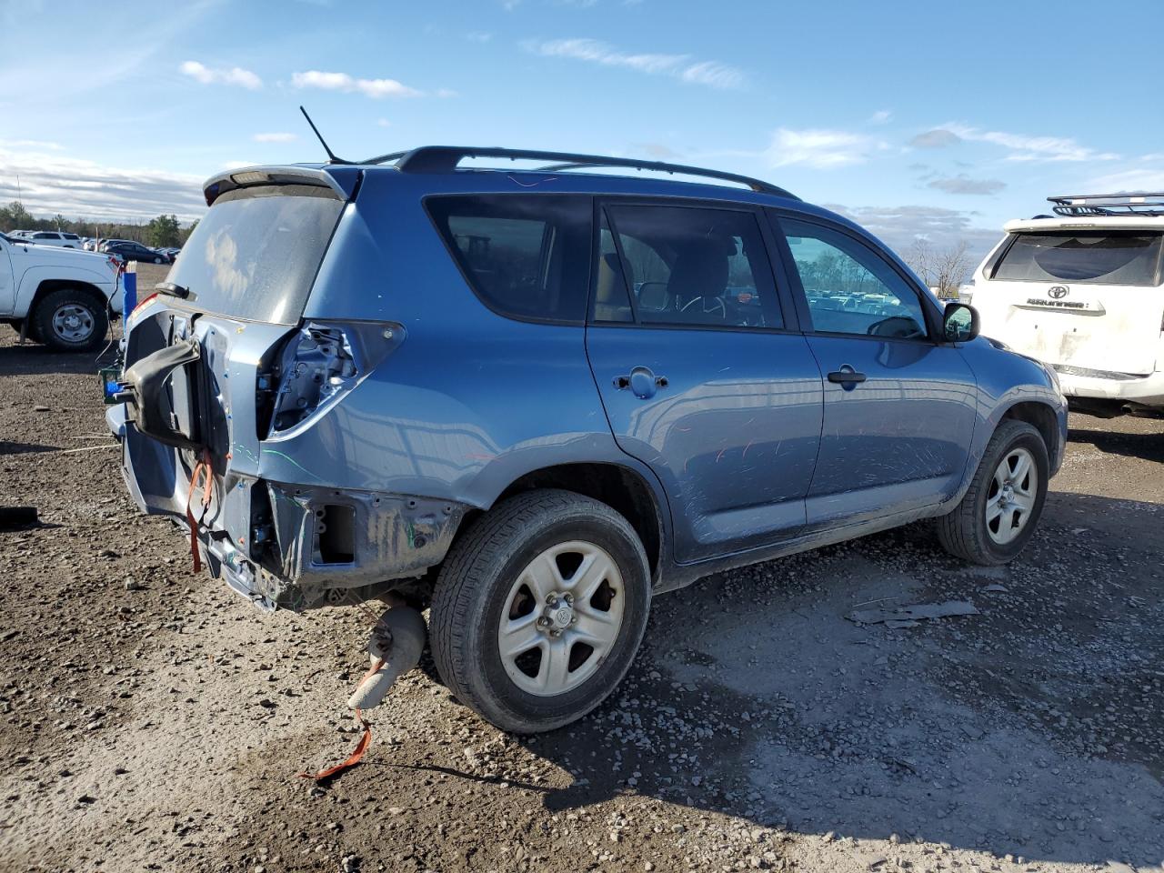 Photo 2 VIN: 2T3ZF33V89W003588 - TOYOTA RAV 4 