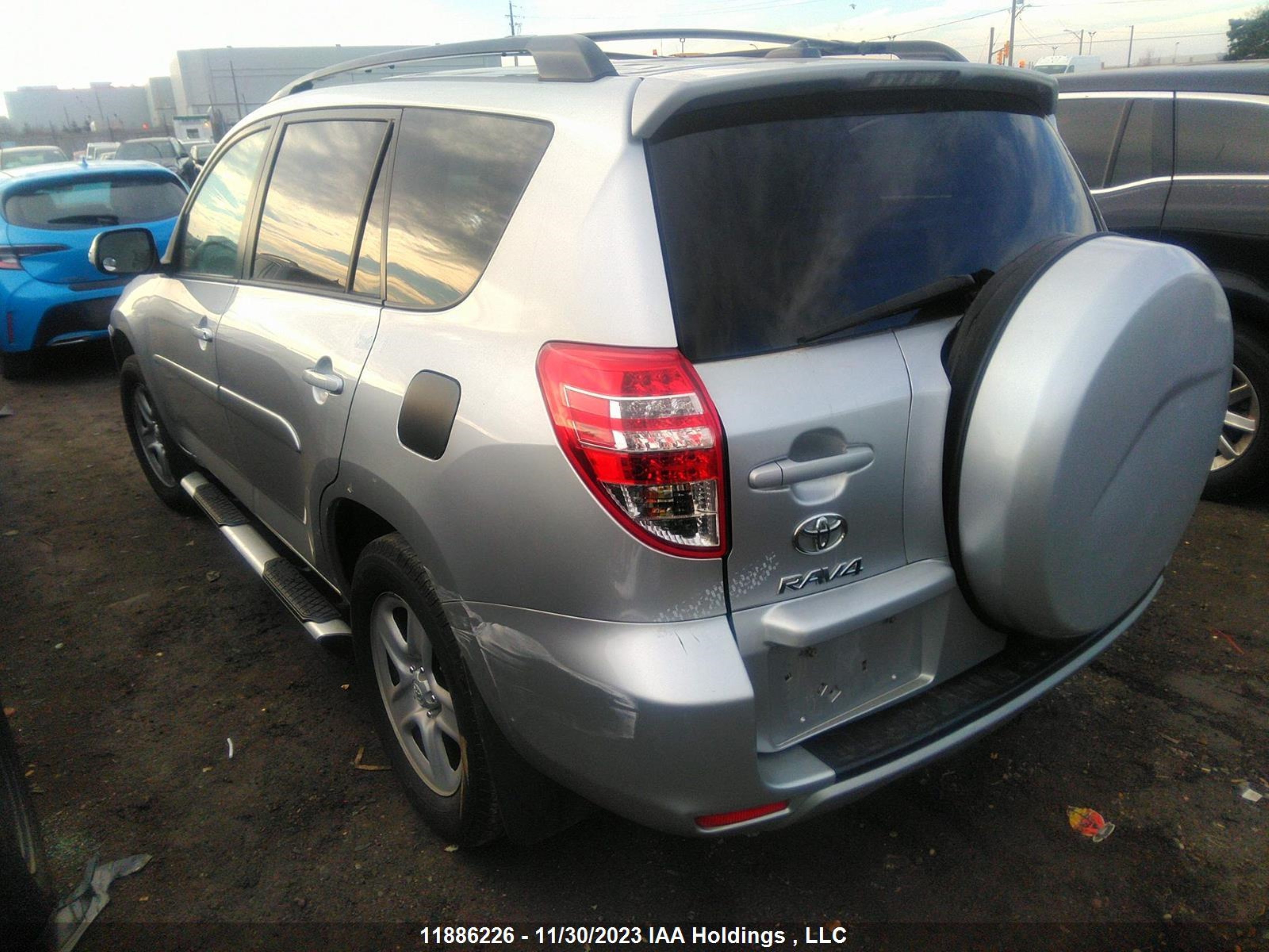 Photo 2 VIN: 2T3ZF4DV0CW141394 - TOYOTA RAV 4 