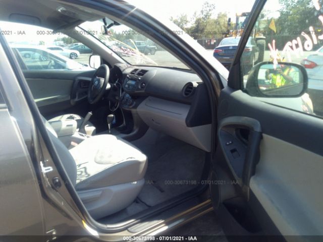 Photo 4 VIN: 2T3ZF4DV1AW040197 - TOYOTA RAV4 