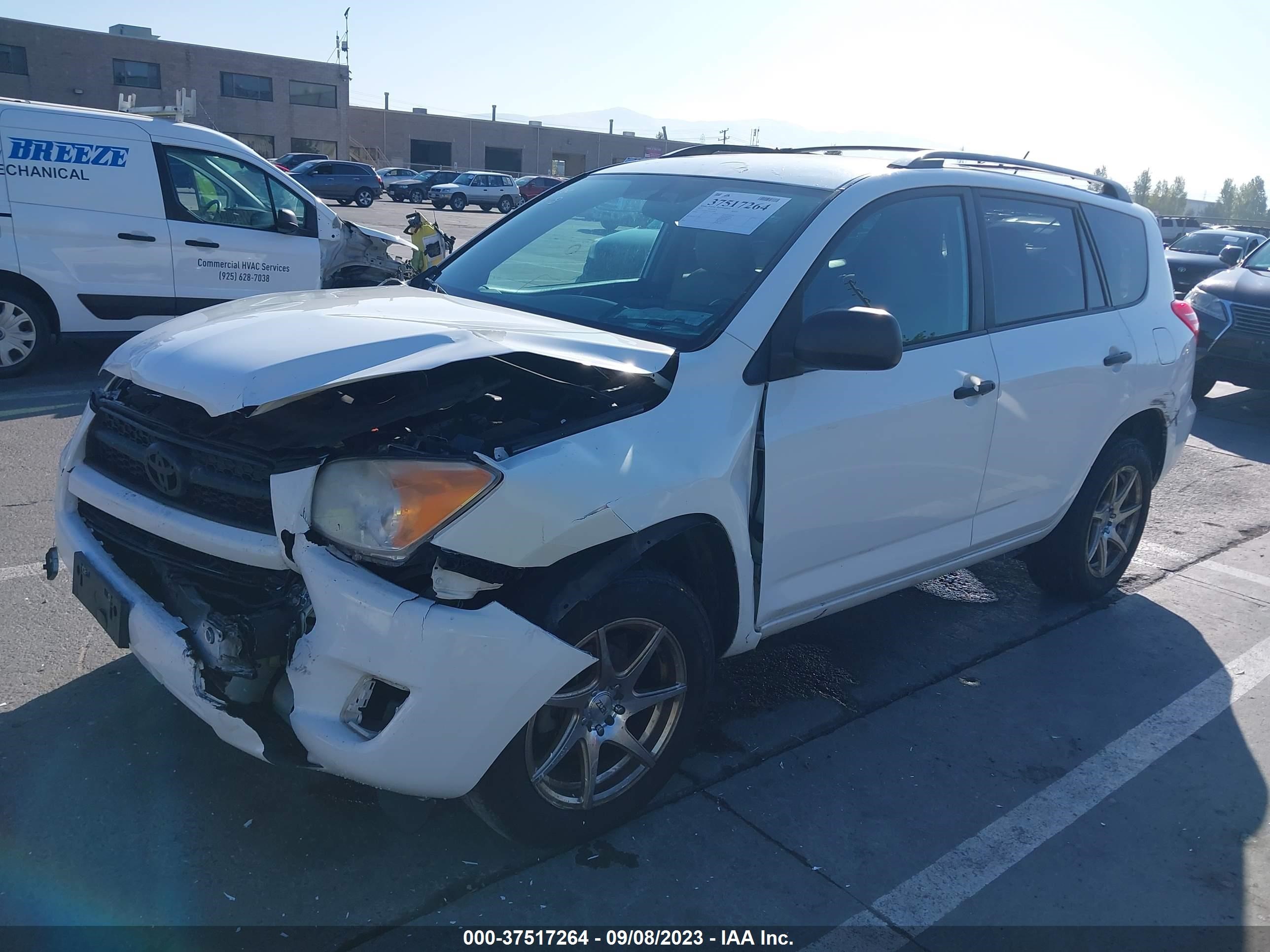 Photo 1 VIN: 2T3ZF4DV1CW114009 - TOYOTA RAV 4 