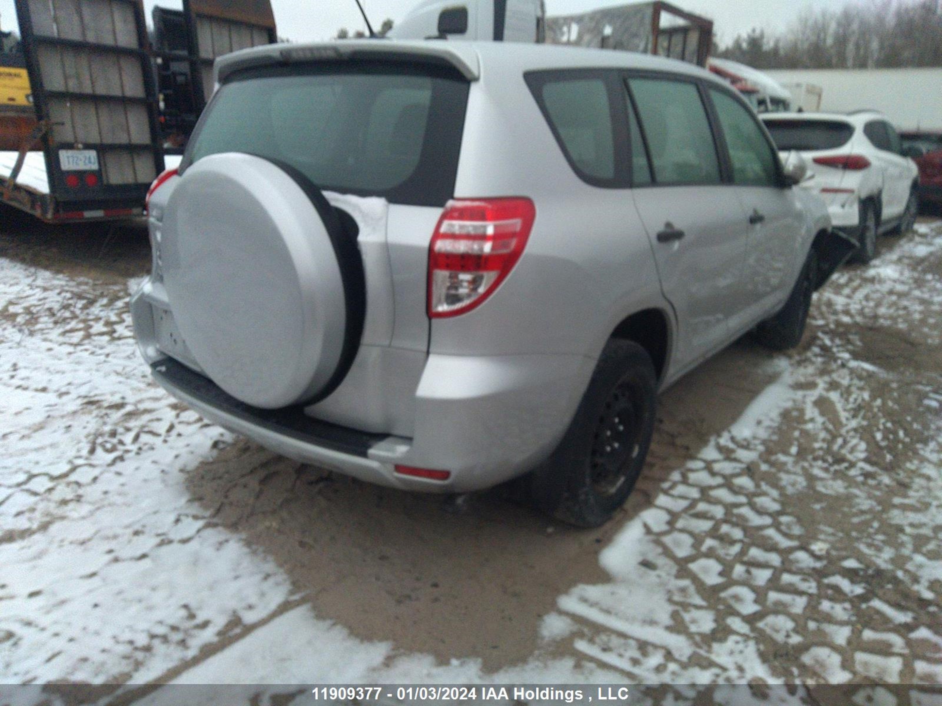 Photo 3 VIN: 2T3ZF4DV1CW124359 - TOYOTA RAV 4 