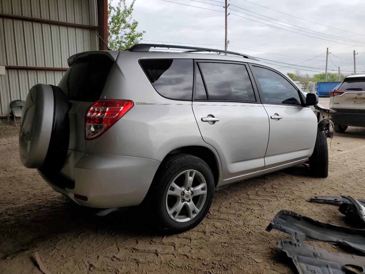 Photo 2 VIN: 2T3ZF4DV3CW133547 - TOYOTA RAV 4 