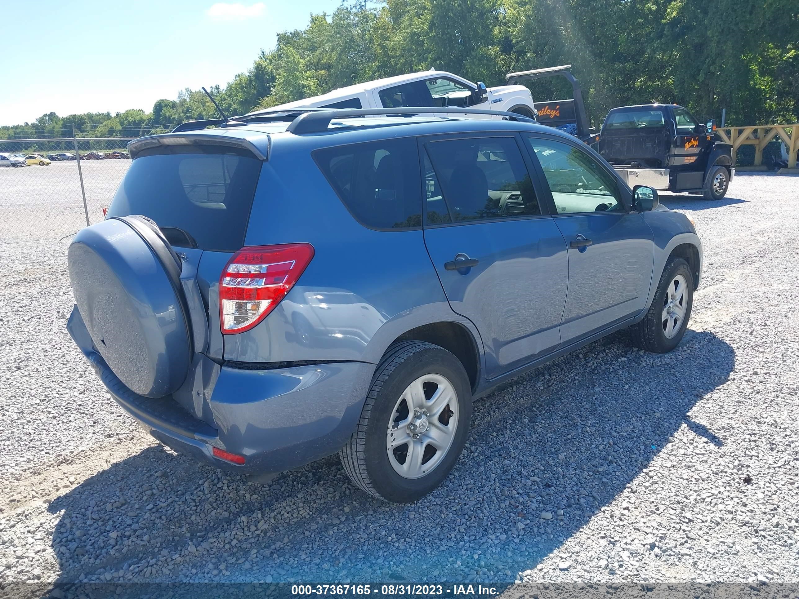 Photo 3 VIN: 2T3ZF4DV5CW136496 - TOYOTA RAV 4 