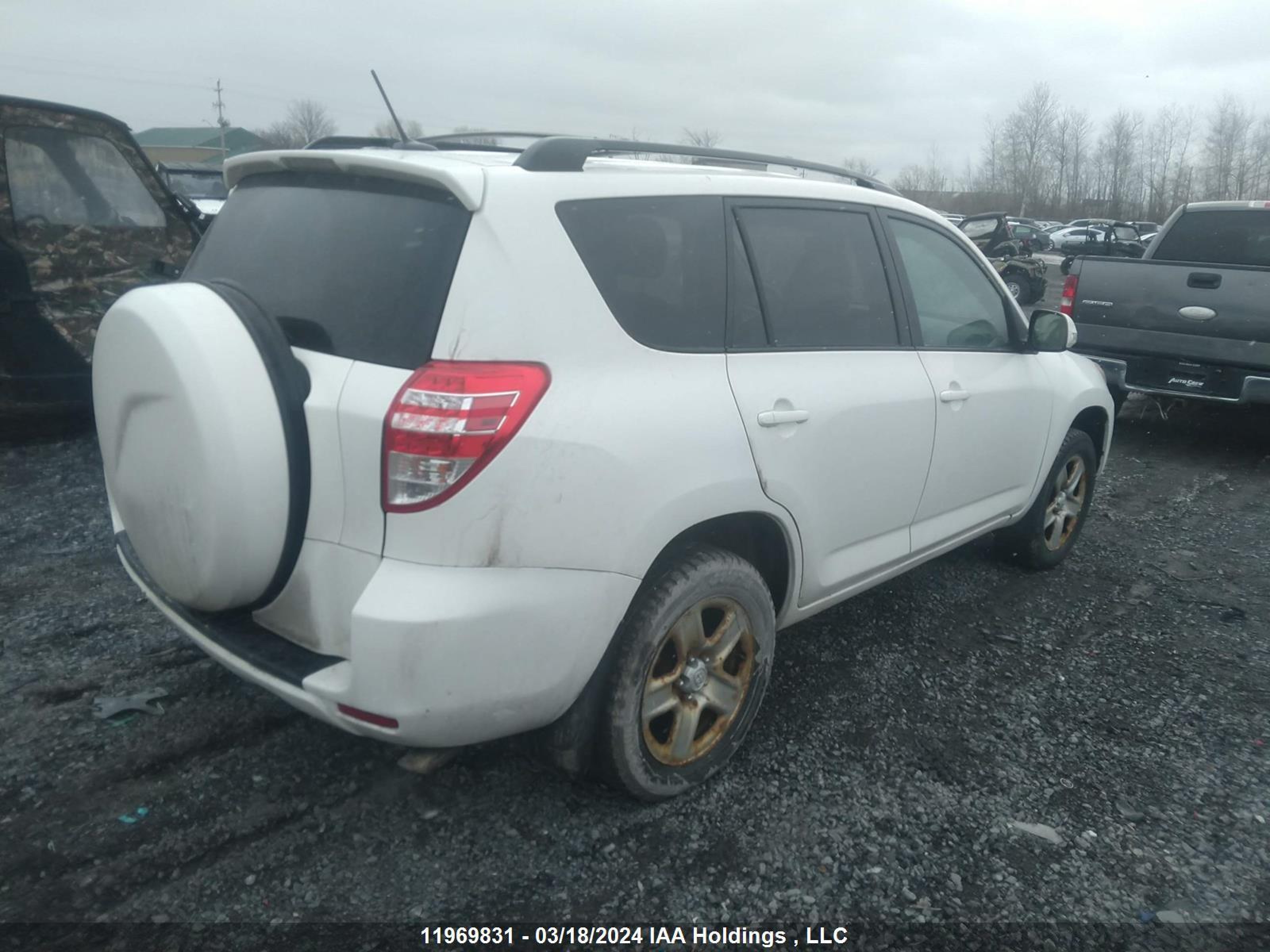 Photo 3 VIN: 2T3ZF4DV6BW089798 - TOYOTA RAV 4 