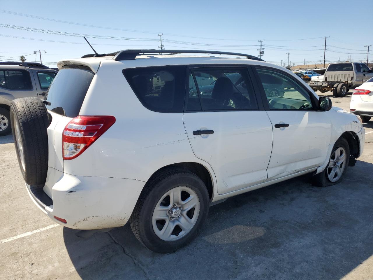 Photo 2 VIN: 2T3ZF4DV6CW132960 - TOYOTA RAV 4 