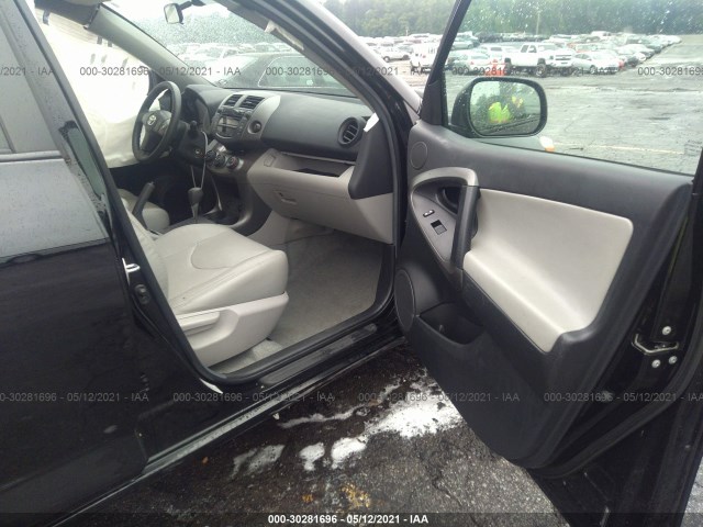 Photo 4 VIN: 2T3ZF4DV8BW069374 - TOYOTA RAV4 