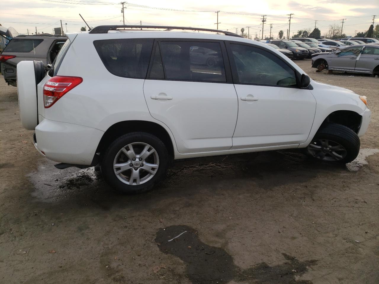 Photo 2 VIN: 2T3ZF4DV8CW155933 - TOYOTA RAV 4 