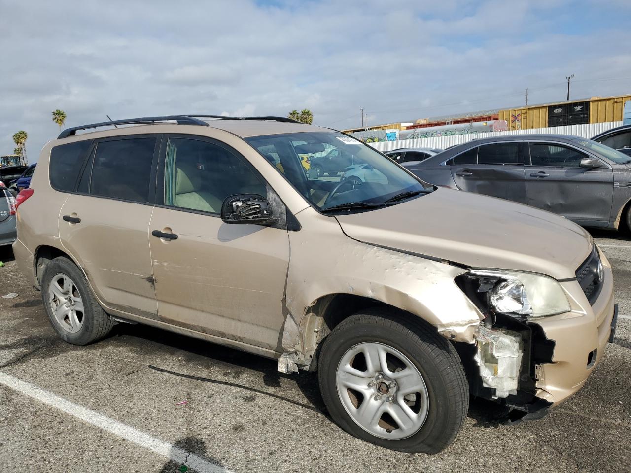 Photo 3 VIN: 2T3ZF4DVXCW130533 - TOYOTA RAV 4 