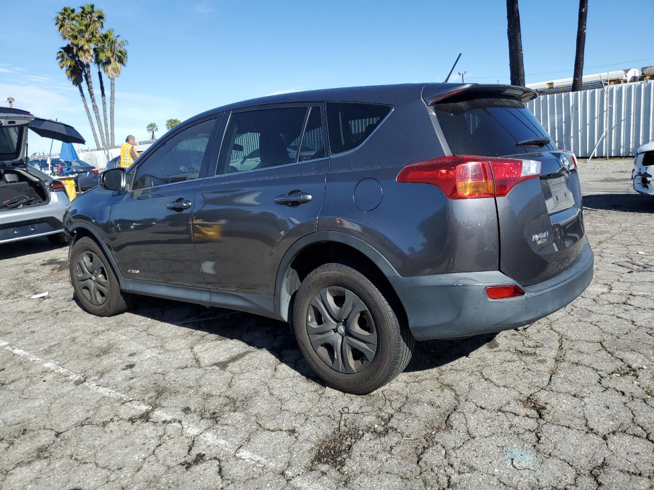 Photo 1 VIN: 2T3ZFREV0FW179921 - TOYOTA RAV 4 