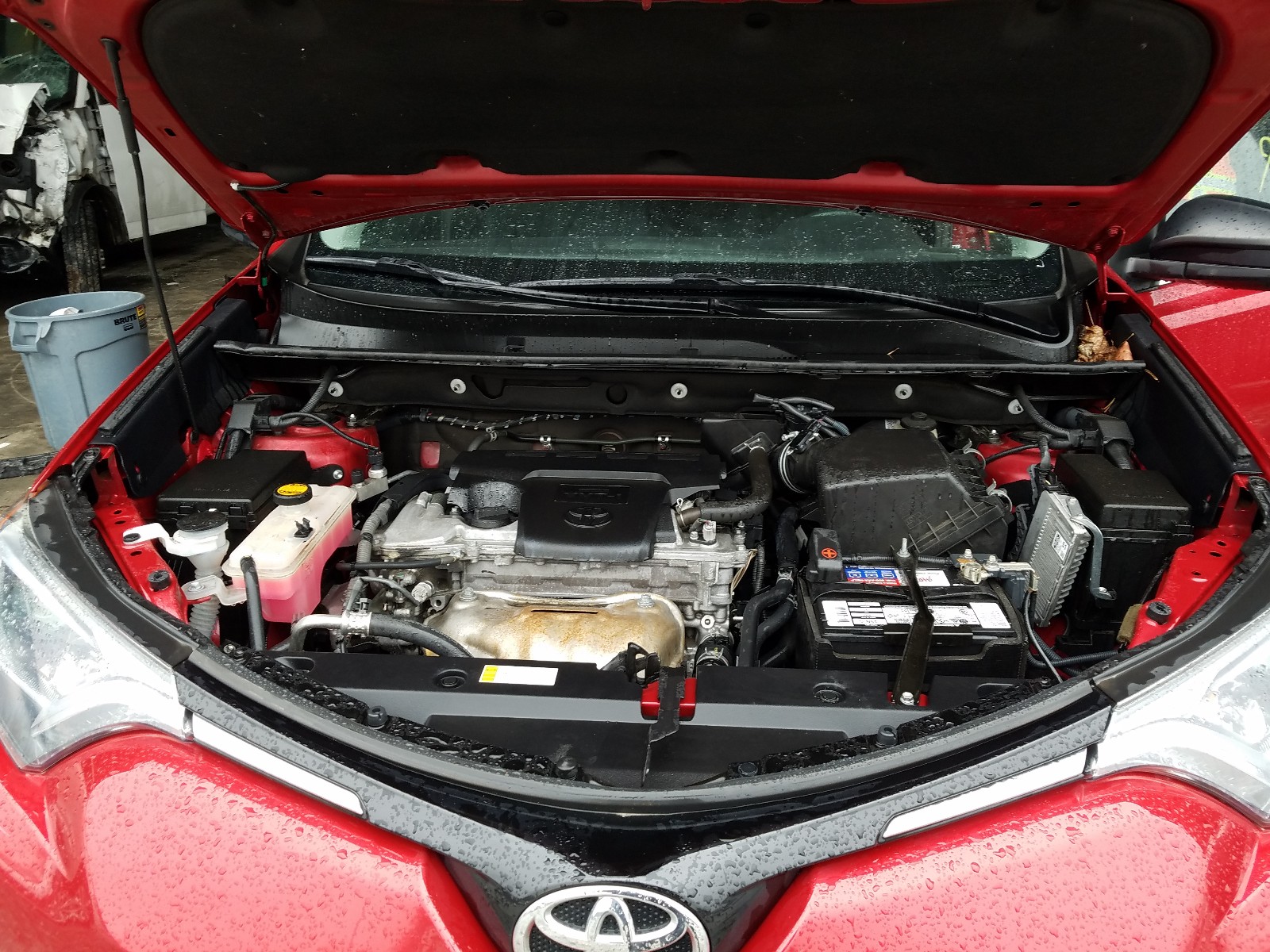 Photo 6 VIN: 2T3ZFREV0GW246020 - TOYOTA RAV4 LE 