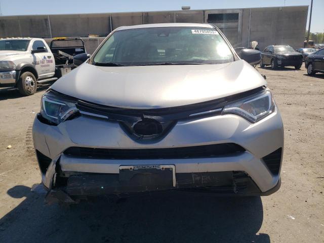 Photo 4 VIN: 2T3ZFREV0JW417145 - TOYOTA RAV4 LE 