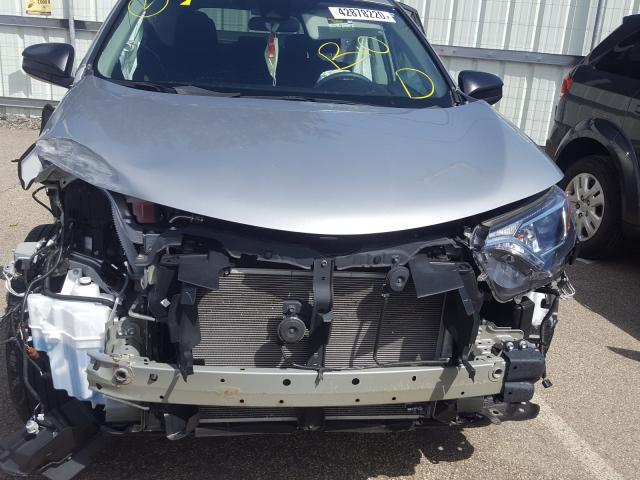 Photo 8 VIN: 2T3ZFREV0JW443955 - TOYOTA RAV4 LE 