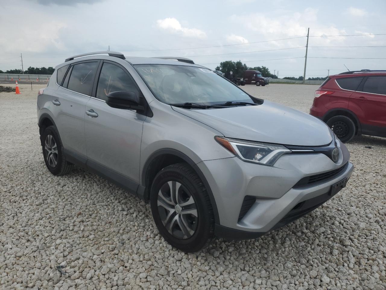 Photo 3 VIN: 2T3ZFREV0JW465888 - TOYOTA RAV 4 