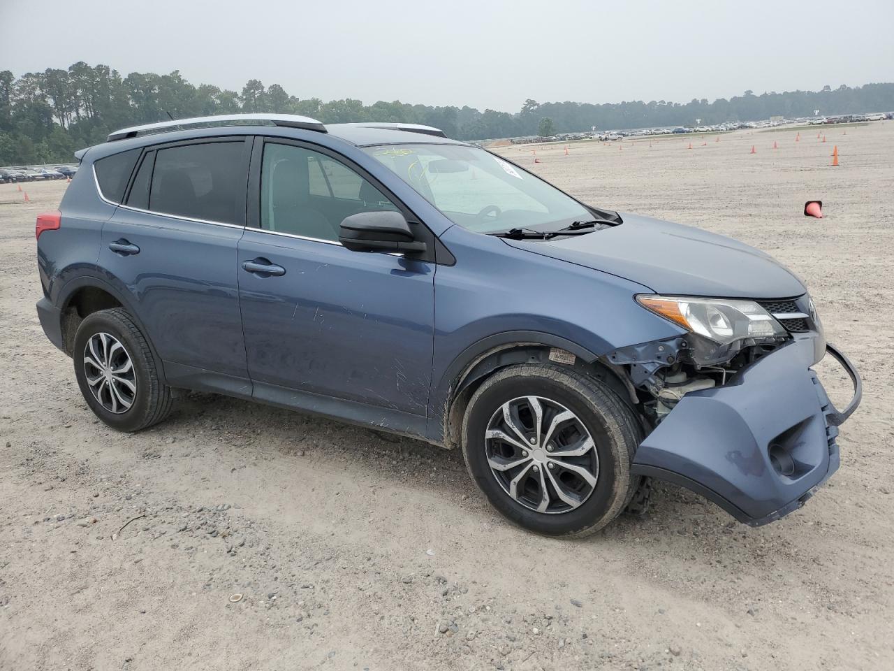 Photo 3 VIN: 2T3ZFREV1EW092169 - TOYOTA RAV 4 