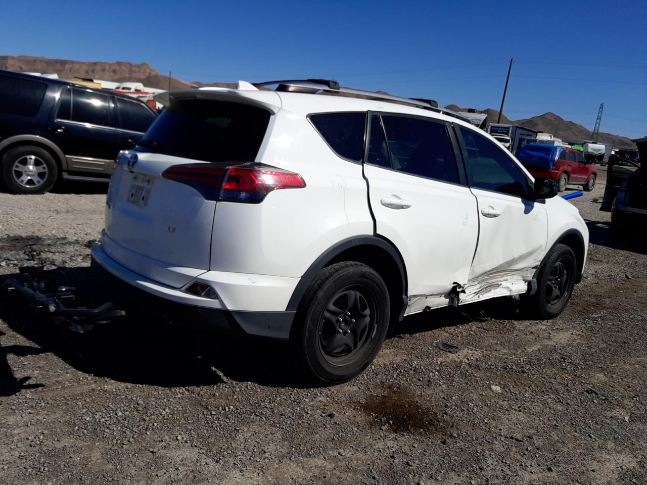 Photo 2 VIN: 2T3ZFREV1JW456116 - TOYOTA RAV 4 