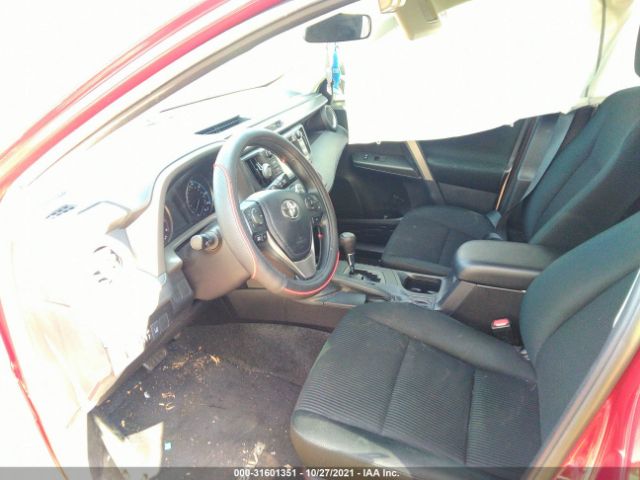 Photo 4 VIN: 2T3ZFREV1JW459677 - TOYOTA RAV4 