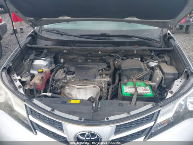 Photo 9 VIN: 2T3ZFREV2DW057204 - TOYOTA RAV4 