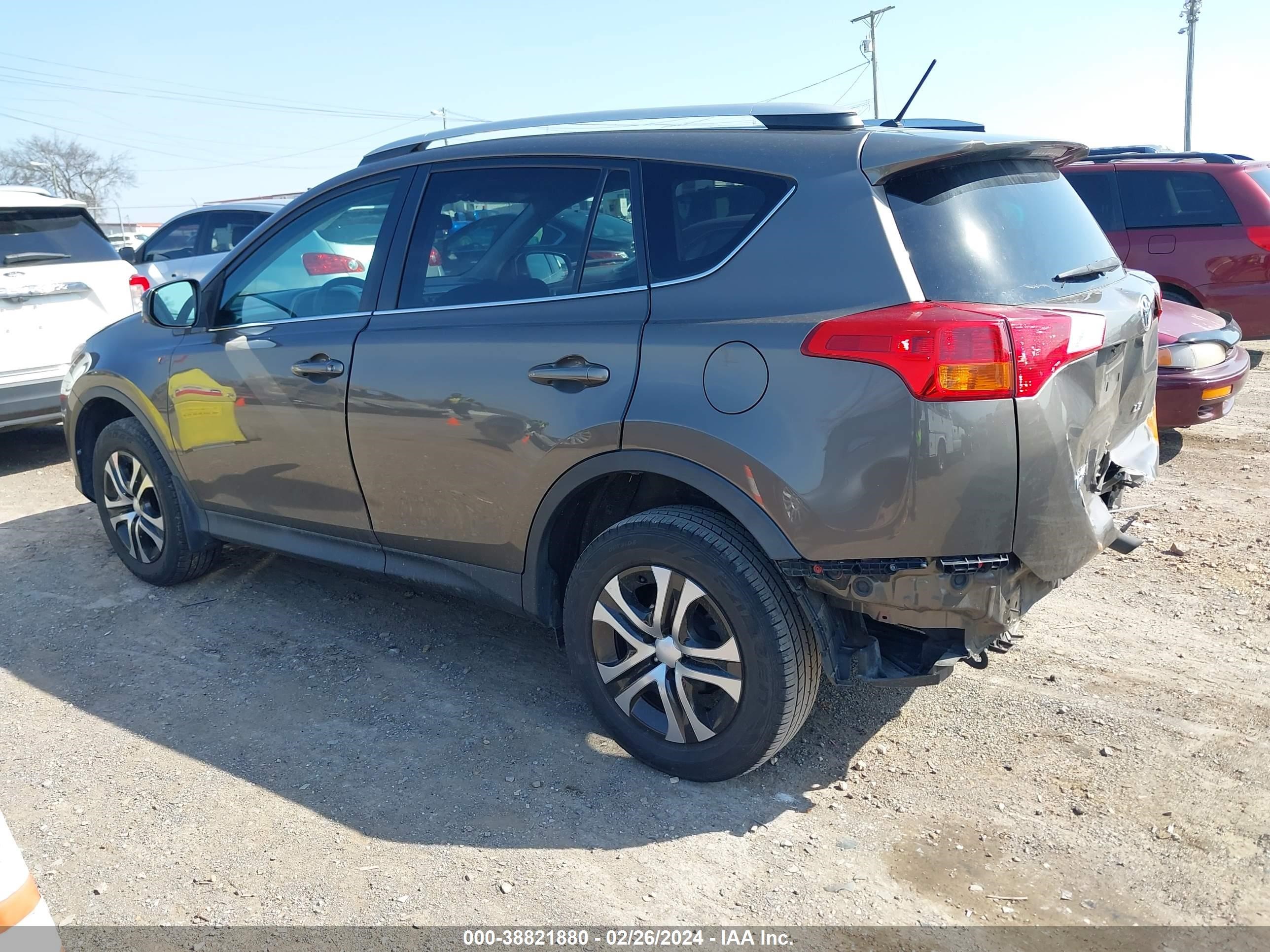 Photo 2 VIN: 2T3ZFREV2FW191522 - TOYOTA RAV 4 