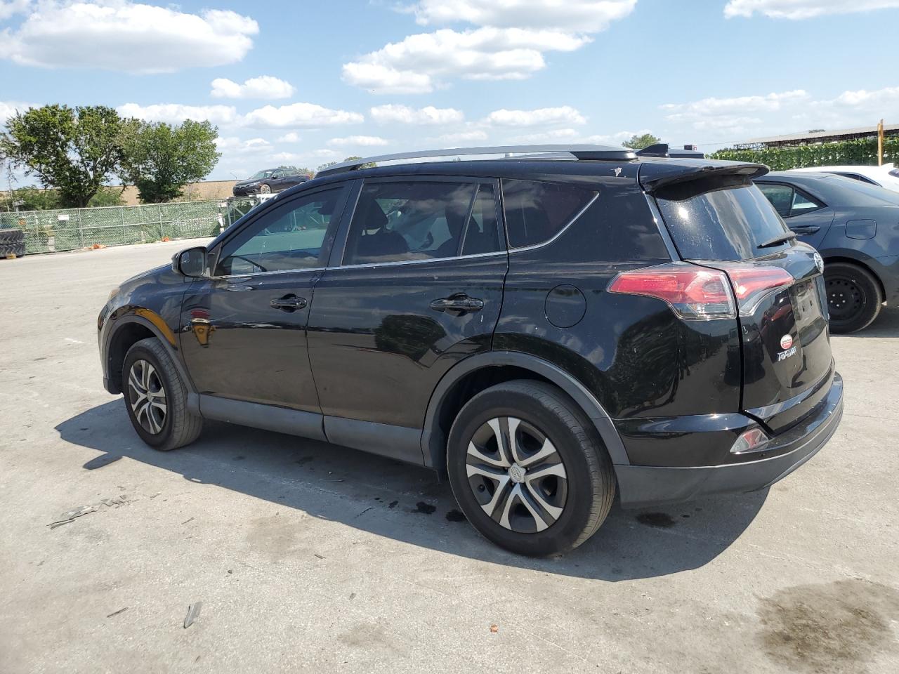 Photo 1 VIN: 2T3ZFREV2JW436392 - TOYOTA RAV 4 