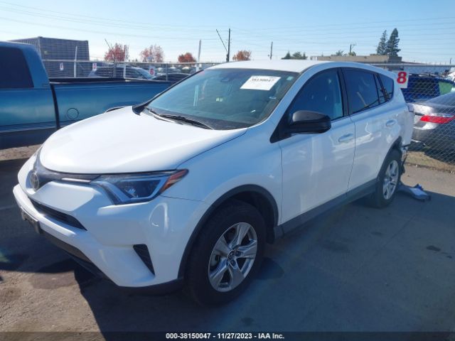 Photo 1 VIN: 2T3ZFREV2JW440068 - TOYOTA RAV4 