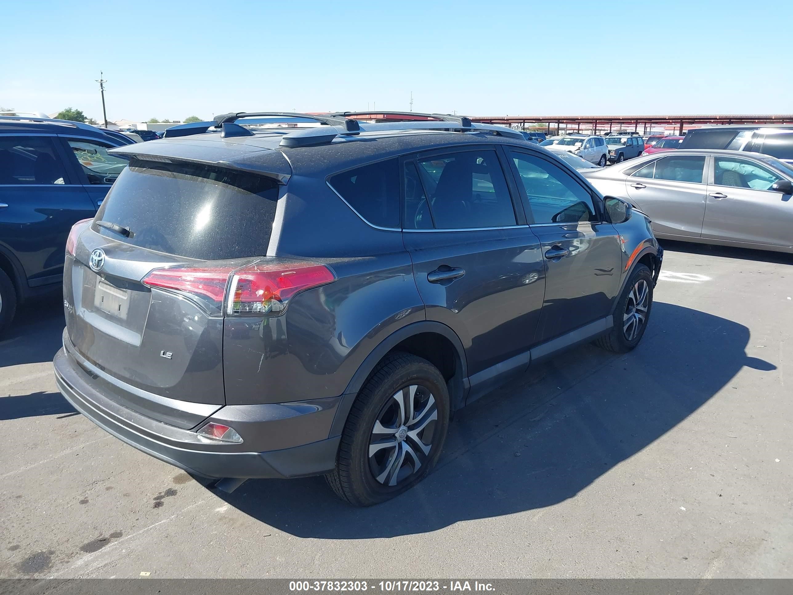 Photo 3 VIN: 2T3ZFREV3GW311135 - TOYOTA RAV 4 