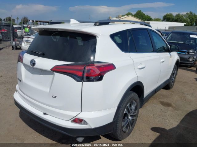 Photo 3 VIN: 2T3ZFREV3JW488632 - TOYOTA RAV4 