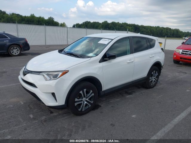 Photo 1 VIN: 2T3ZFREV4JW468390 - TOYOTA RAV4 