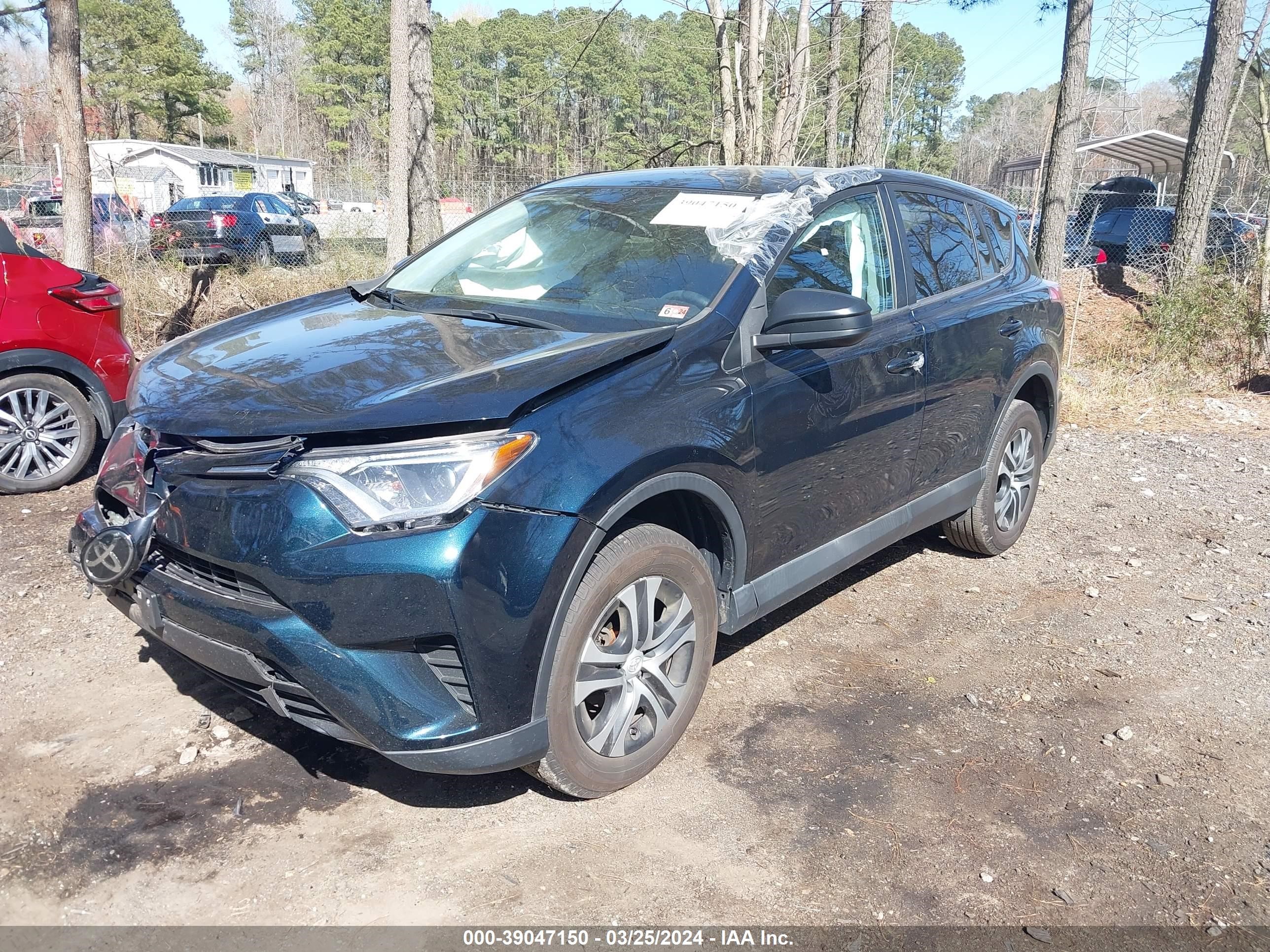 Photo 1 VIN: 2T3ZFREV5JW480337 - TOYOTA RAV 4 