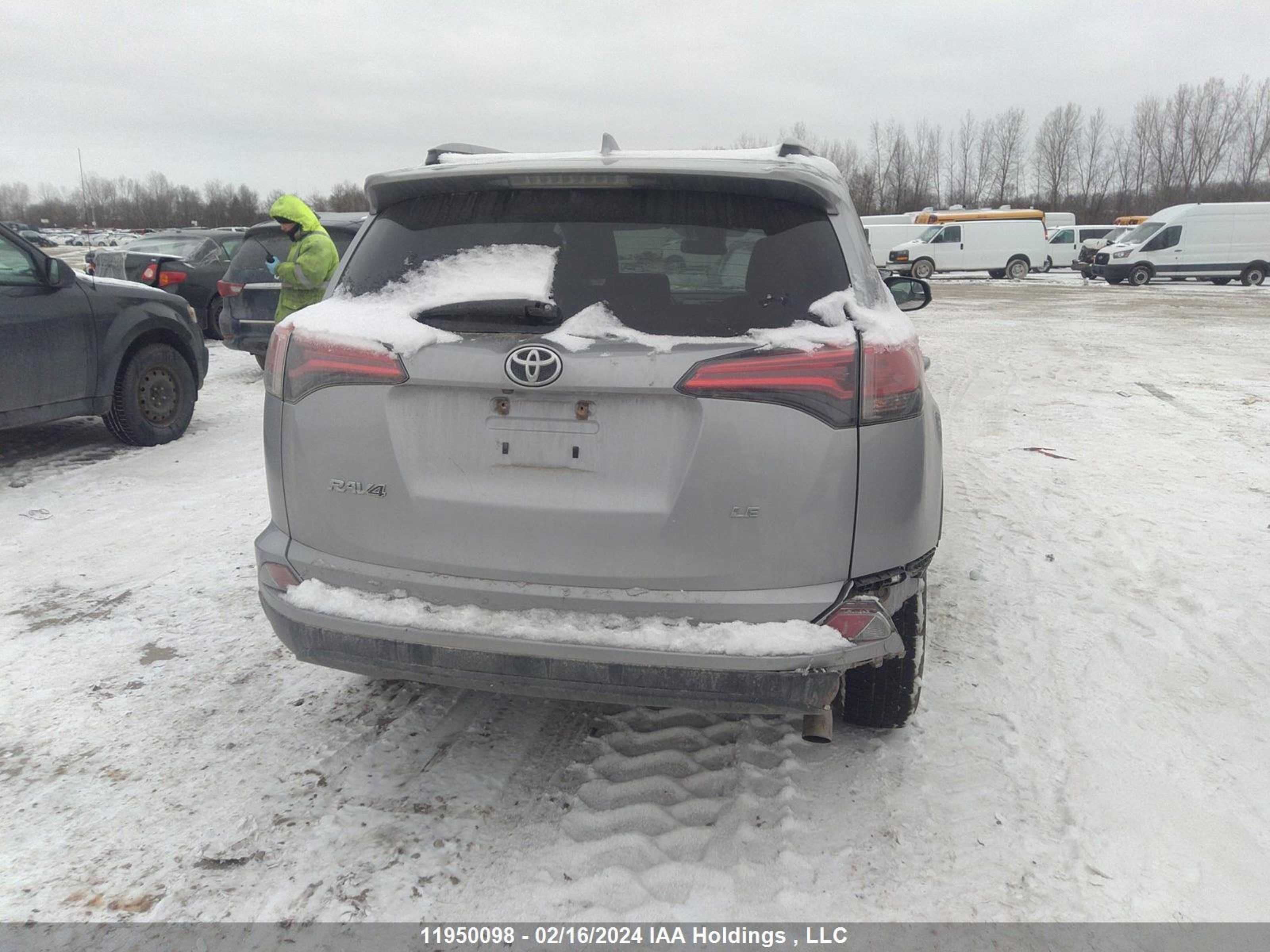 Photo 15 VIN: 2T3ZFREV5JW480726 - TOYOTA RAV 4 