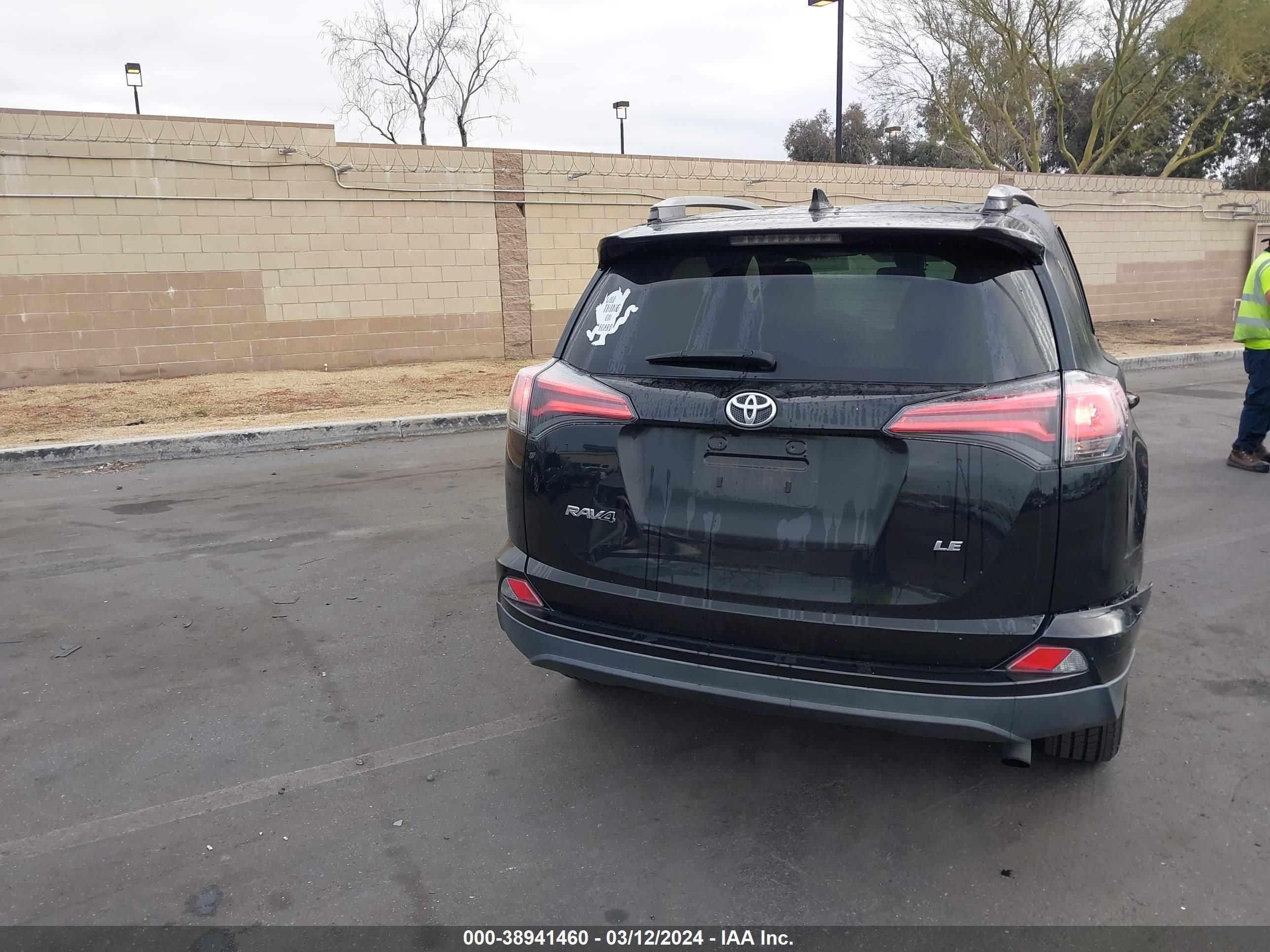 Photo 15 VIN: 2T3ZFREV6HW367331 - TOYOTA RAV 4 