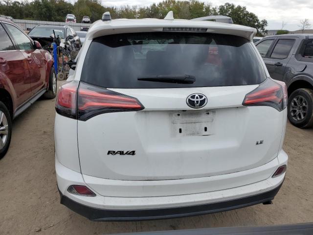 Photo 5 VIN: 2T3ZFREV6JW496921 - TOYOTA RAV4 LE 