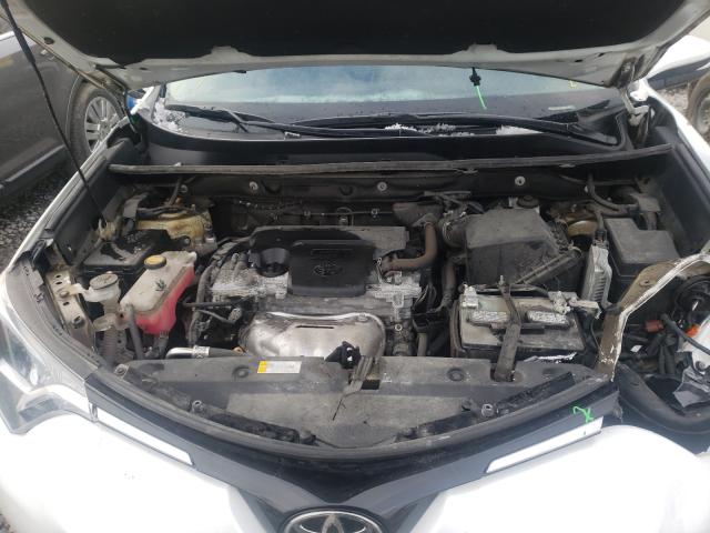 Photo 6 VIN: 2T3ZFREV7HW323757 - TOYOTA RAV4 LE 