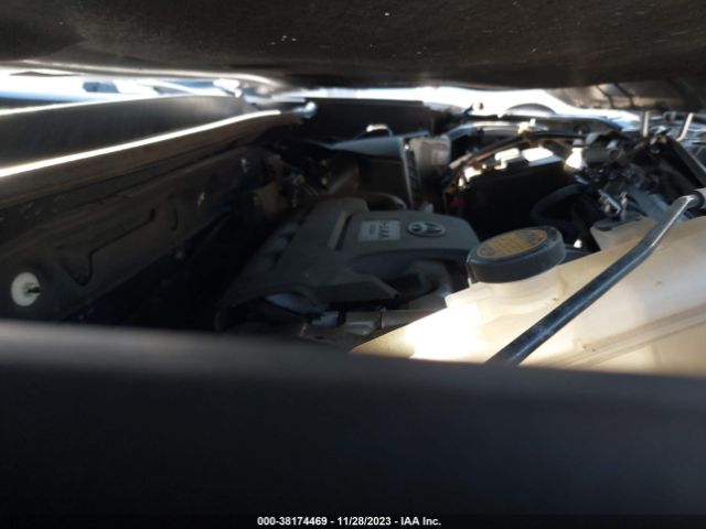 Photo 9 VIN: 2T3ZFREV7HW381884 - TOYOTA RAV4 