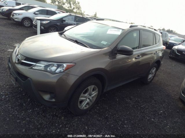 Photo 1 VIN: 2T3ZFREV8FW136329 - TOYOTA RAV4 