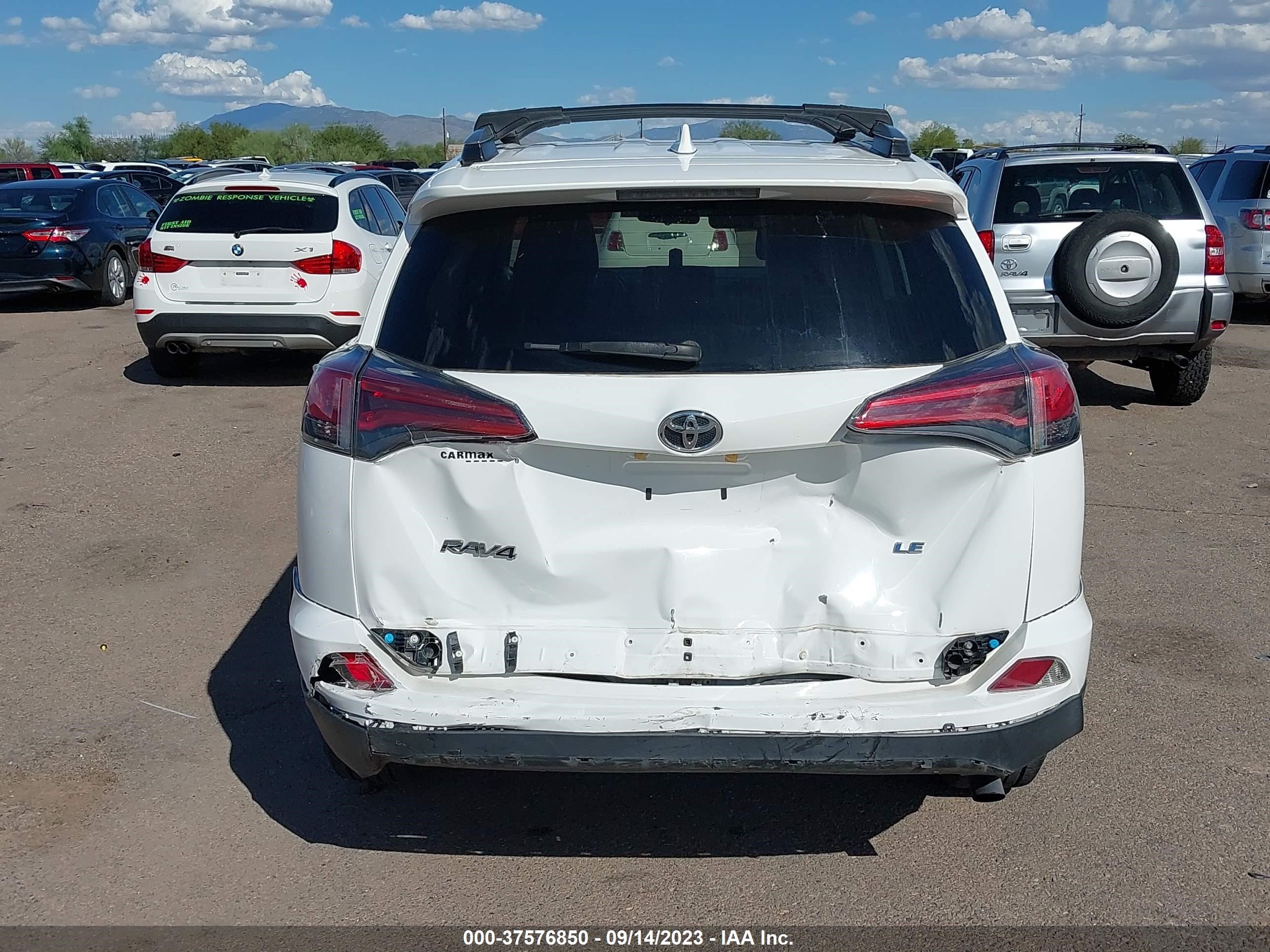 Photo 15 VIN: 2T3ZFREV8JW417992 - TOYOTA RAV 4 