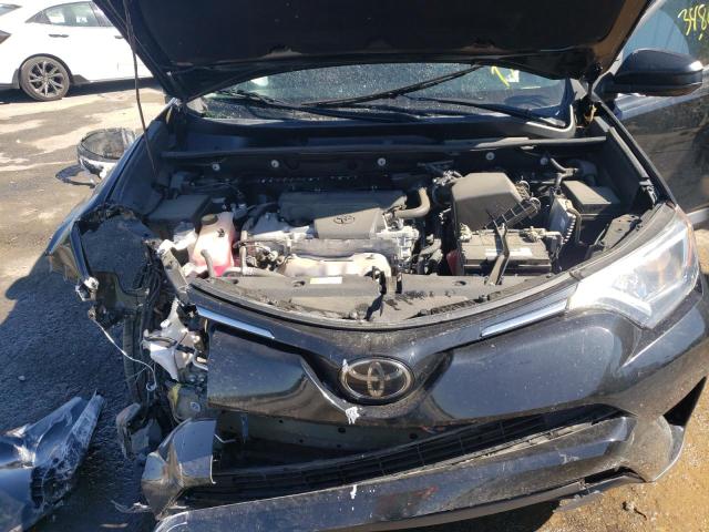 Photo 6 VIN: 2T3ZFREV8JW442214 - TOYOTA RAV4 LE 