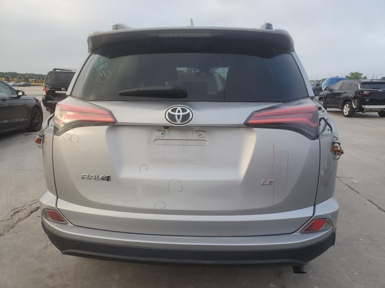 Photo 5 VIN: 2T3ZFREV9HW358915 - TOYOTA RAV 4 