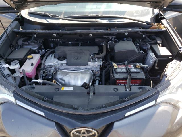 Photo 6 VIN: 2T3ZFREV9HW373382 - TOYOTA RAV4 LE 