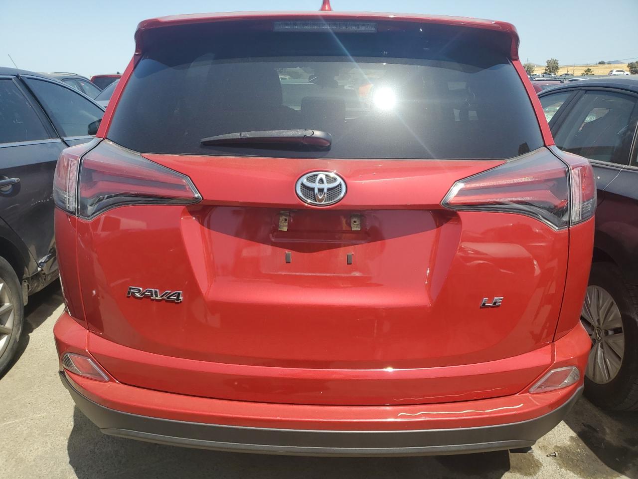 Photo 5 VIN: 2T3ZFREV9HW395155 - TOYOTA RAV 4 