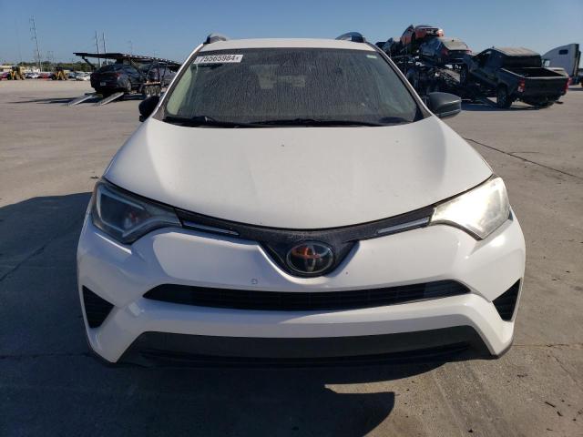 Photo 4 VIN: 2T3ZFREV9JW429567 - TOYOTA RAV4 LE 