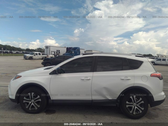 Photo 5 VIN: 2T3ZFREV9JW438124 - TOYOTA RAV4 