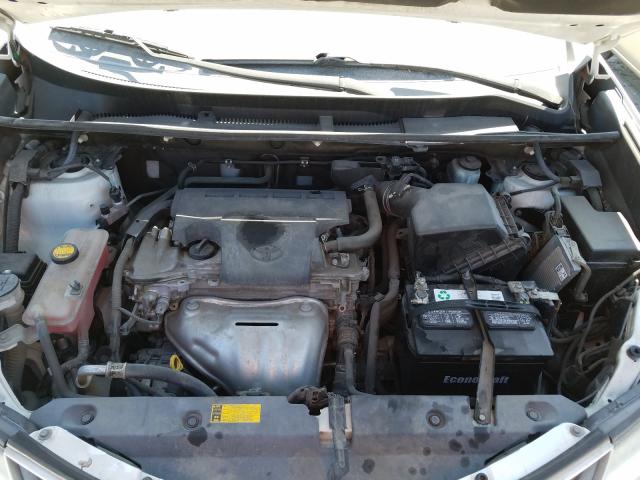 Photo 6 VIN: 2T3ZFREVXDW054602 - TOYOTA RAV4 LE 