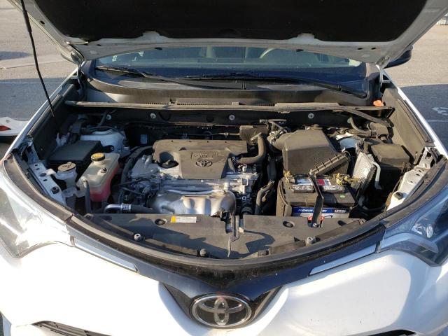 Photo 10 VIN: 2T3ZFREVXHW329021 - TOYOTA RAV4 LE 